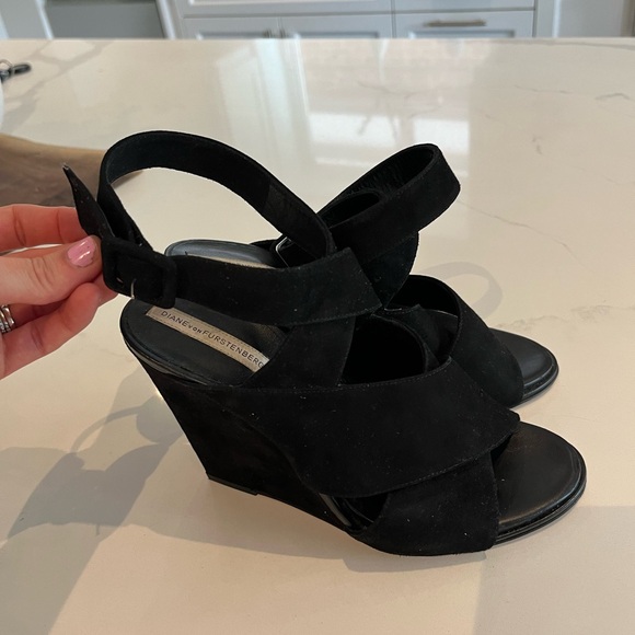 DVF Wedge Sandal - Picture 4 of 6